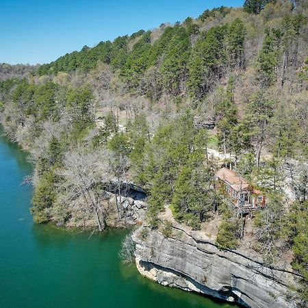 Cliffside Eureka Springs Cabin With Beaver Lake View エクステリア 写真