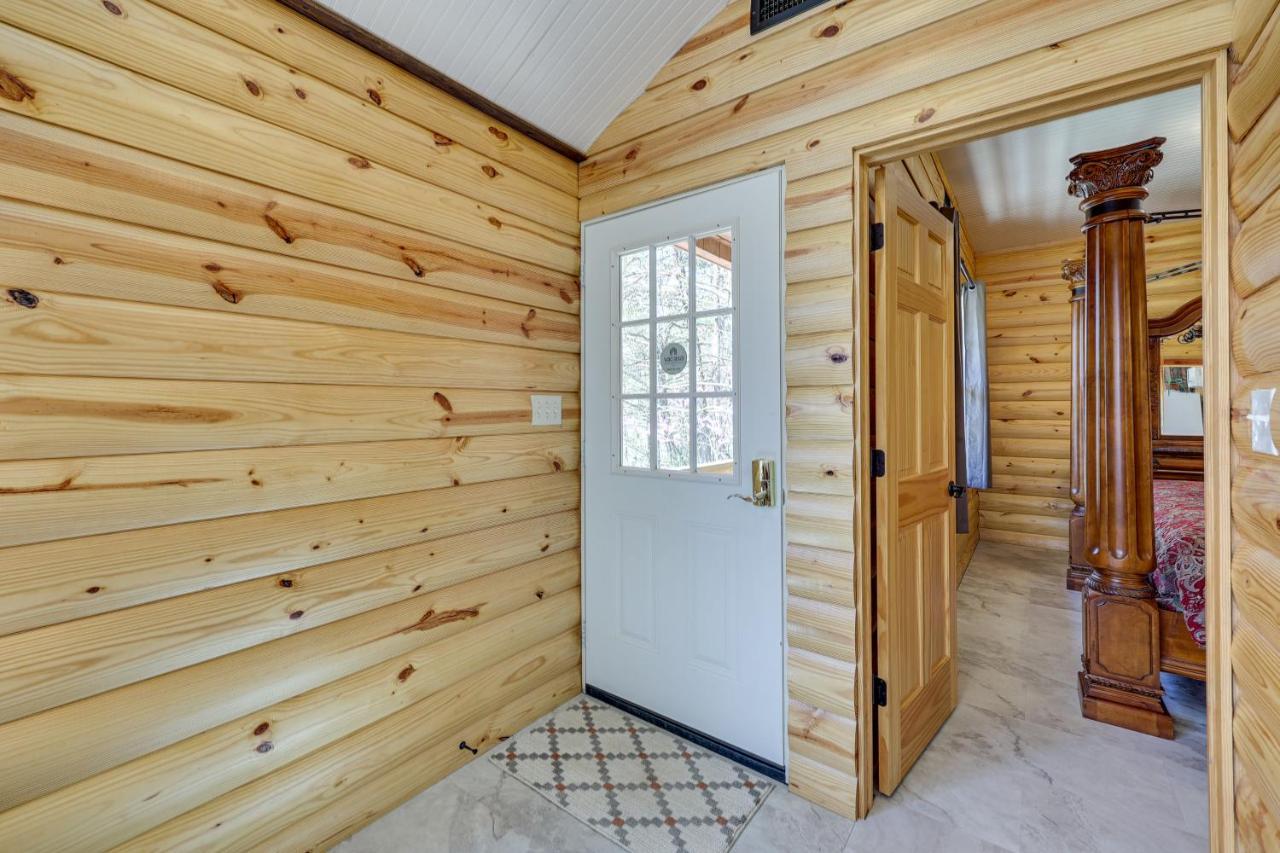 Cliffside Eureka Springs Cabin With Beaver Lake View エクステリア 写真