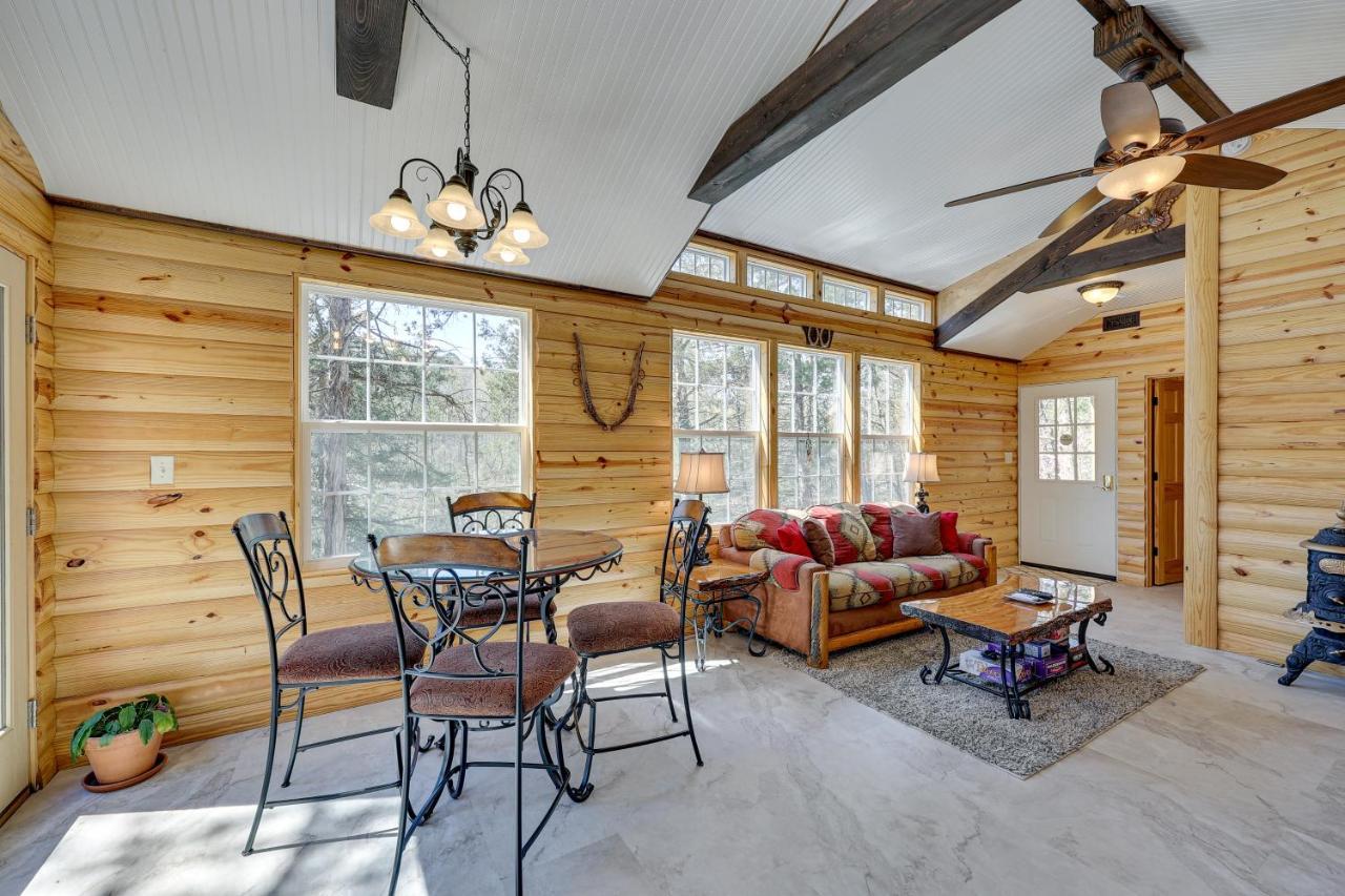 Cliffside Eureka Springs Cabin With Beaver Lake View エクステリア 写真