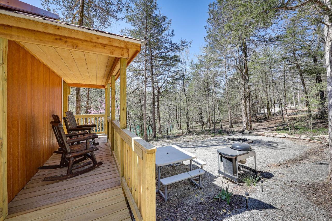 Cliffside Eureka Springs Cabin With Beaver Lake View エクステリア 写真